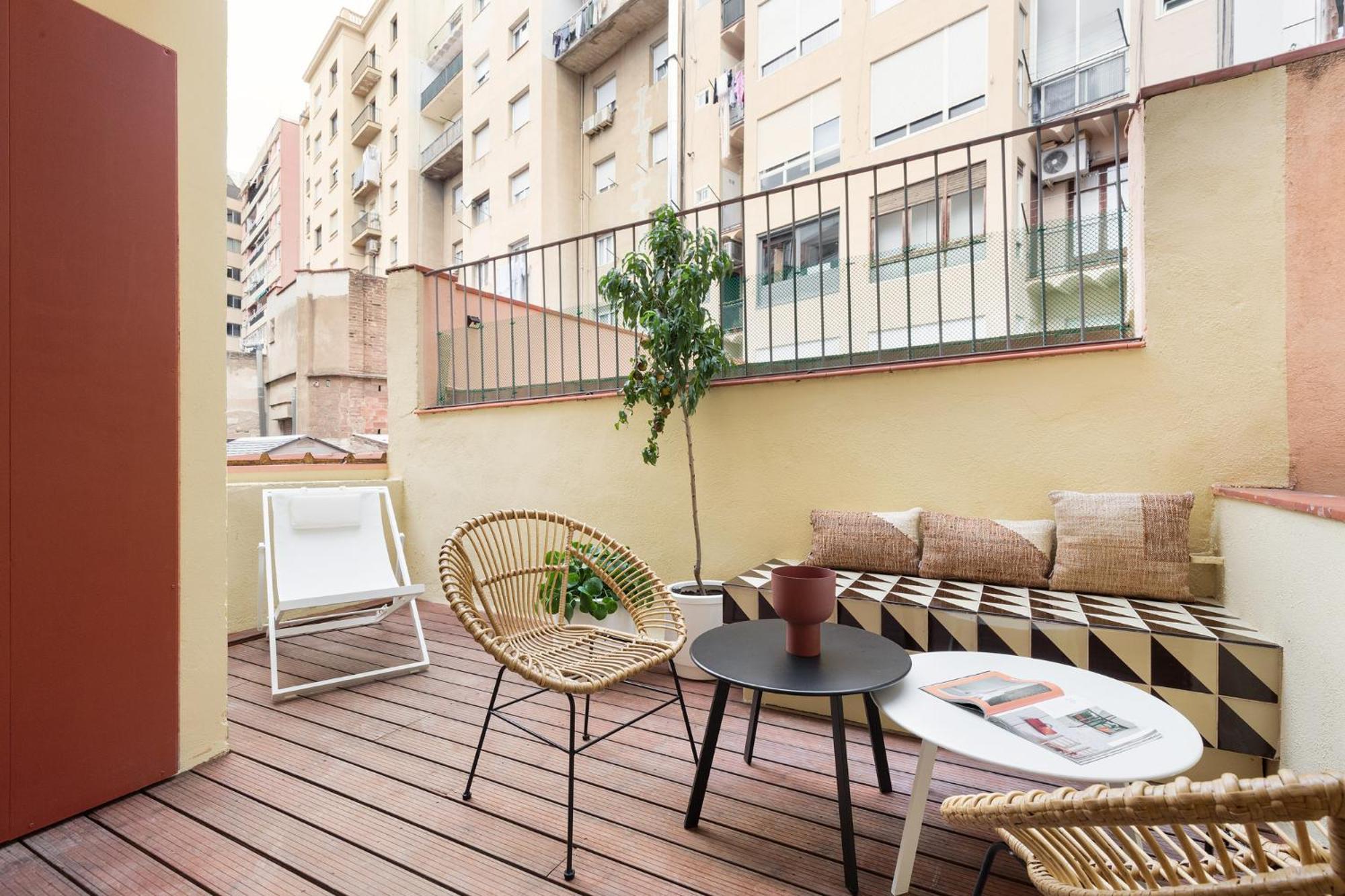 Diagonal Apartments By Olala Homes — Photos 2